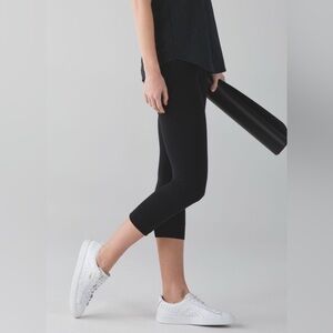 Lululemon Align Crop 19”- Black/ Size 12